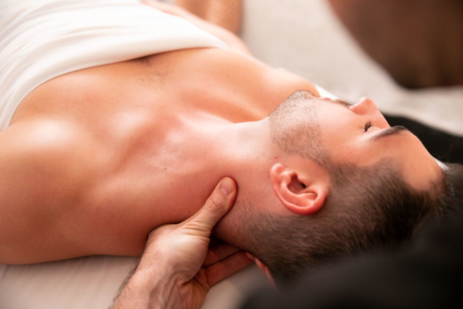 How a Business Trip Massage Can Boost Your Focus and Performance