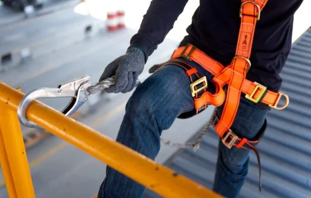 Top Safety Protocols Every Roofer Should Follow to Prevent Accidents